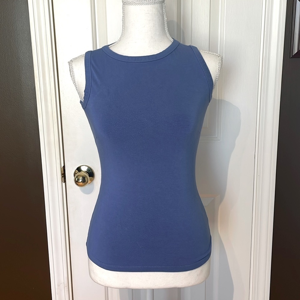 Olivia & Grace Royal Blue Rayon
Sleeveless Top. XS